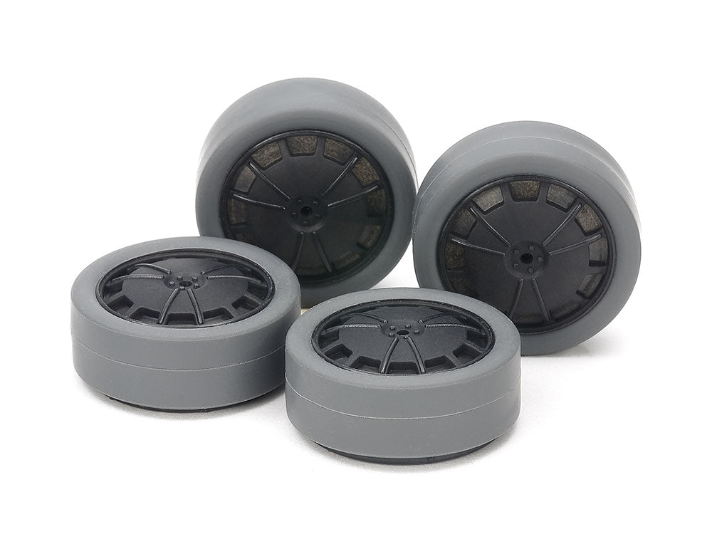 HARD SMALL DIA. LOW-PROFILE TIRES (26mm/GRAY) & CARBON WHEELS (DISH, for SUPER X & XX CHASSIS)