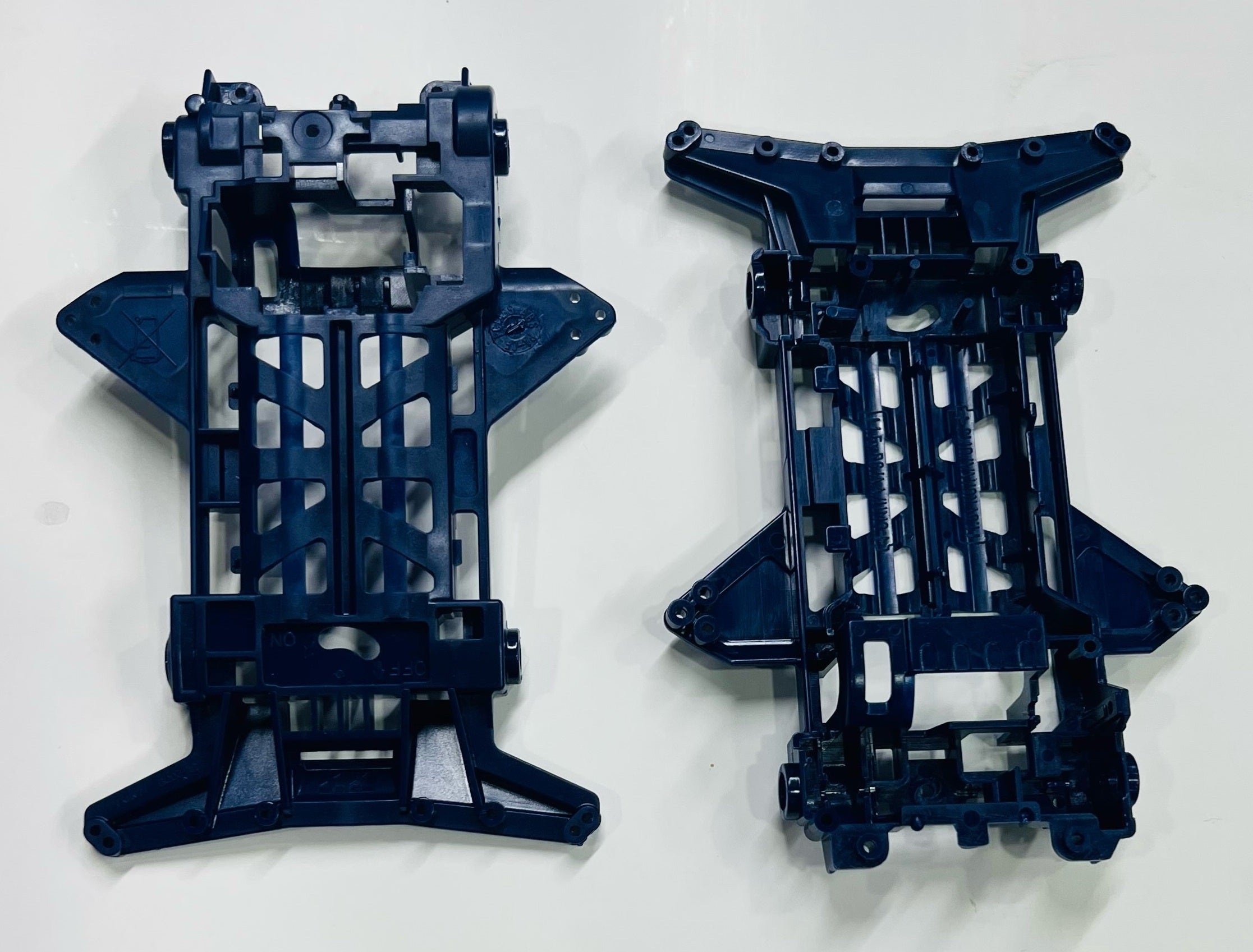 CHASSIS(NAVY BLUE) : 19618