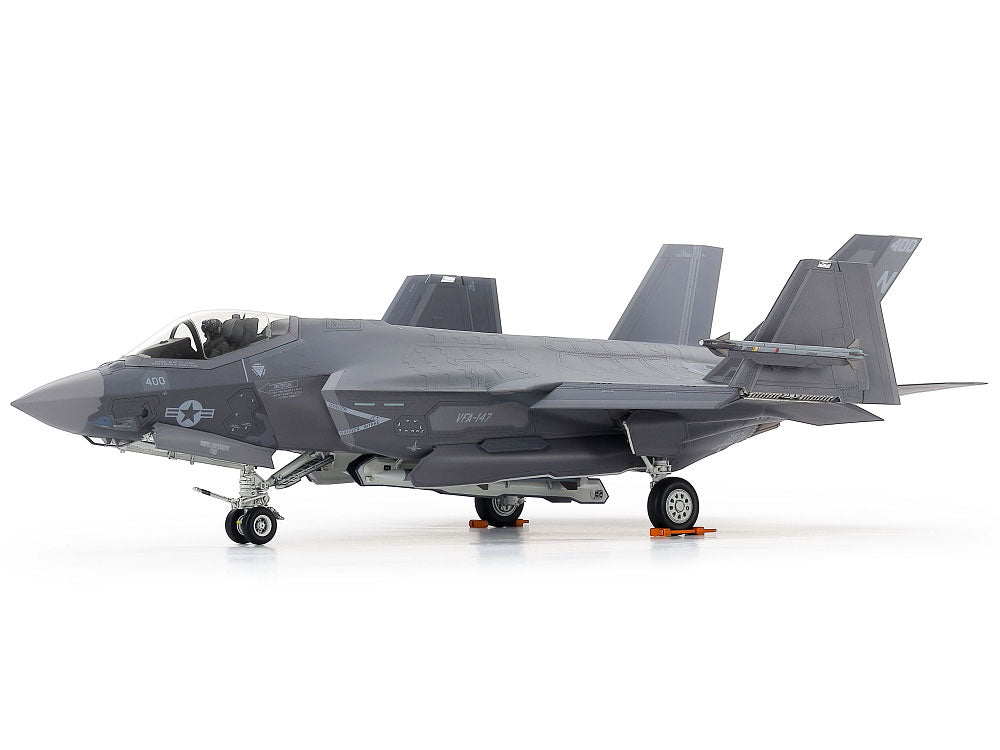 1/48 LOCKHEED MARTIN F-35C LIGHTNING II
