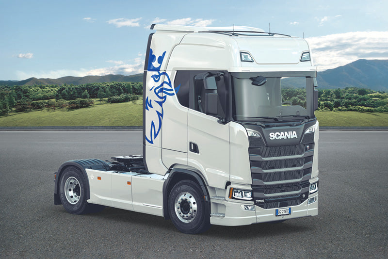 1/24 SCANIA S770 VB "WHITE CAB"
