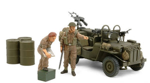 BRITISH SAS COMMANDO VEHICLE 1944 W/2 Figures Ltd