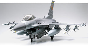 F-16CJ Fighting Falcon (1/32 Scale)