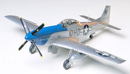 North American P-51D Mustang™ 8th Air Force (1/48 Scale)