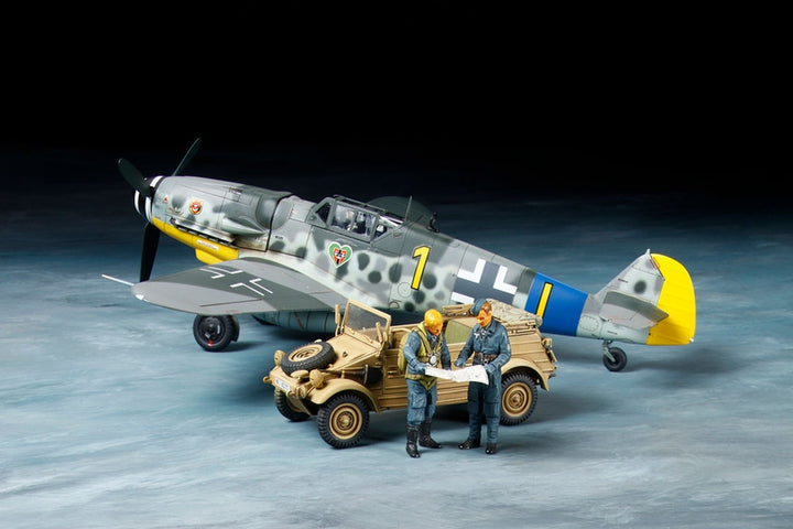 1/48 Bf109 G-6 & Kubelwagen 82